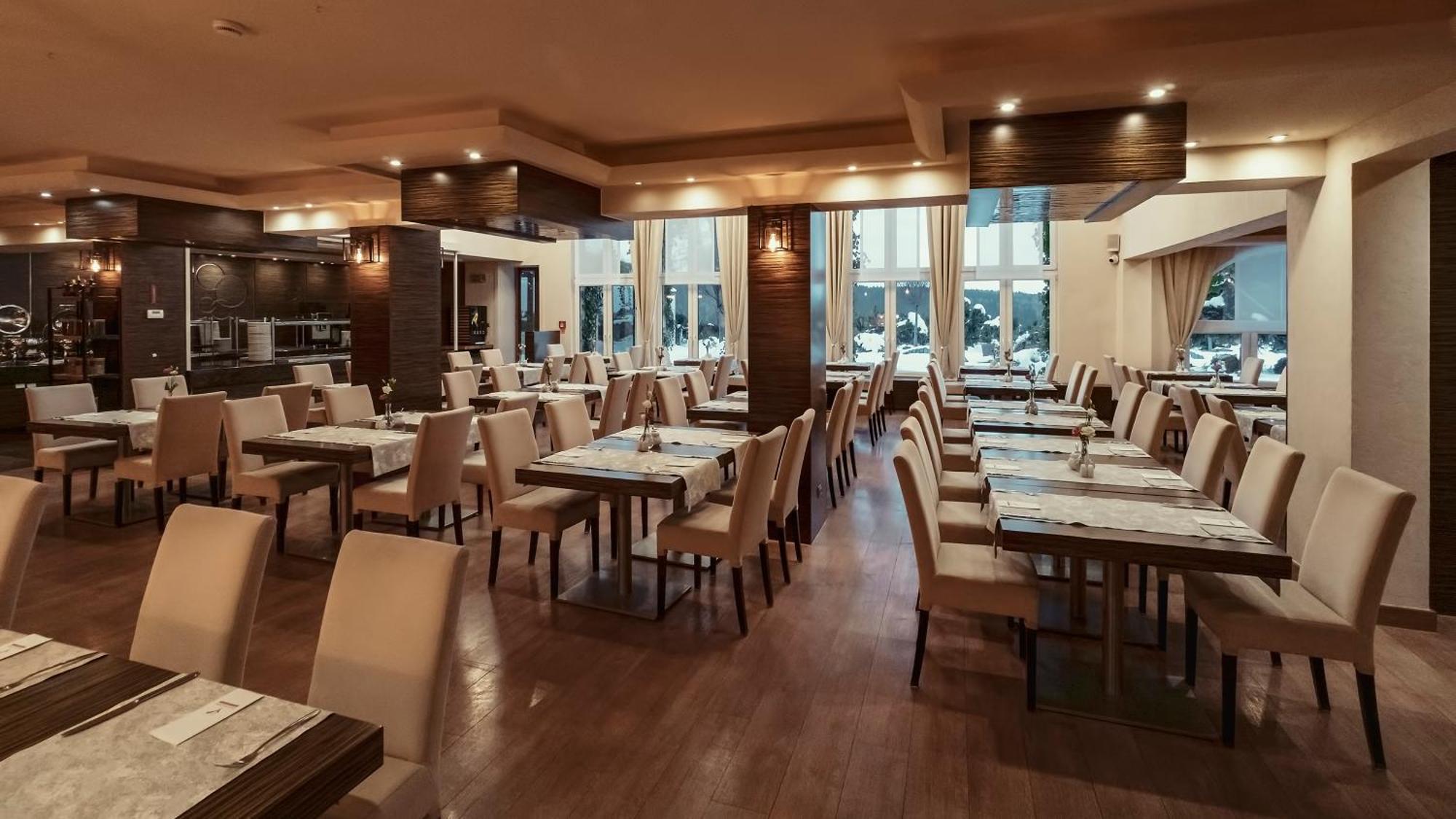 Malinowy Dwor Hotel Medical Spa Сверадув-Здруй Экстерьер фото